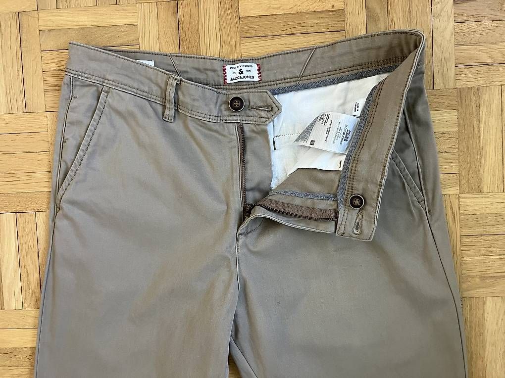 Pantaloni: Jack&Jones Hose Beige Slim 31x32 – Usato da Zürich venduto da pas_y6lb 2