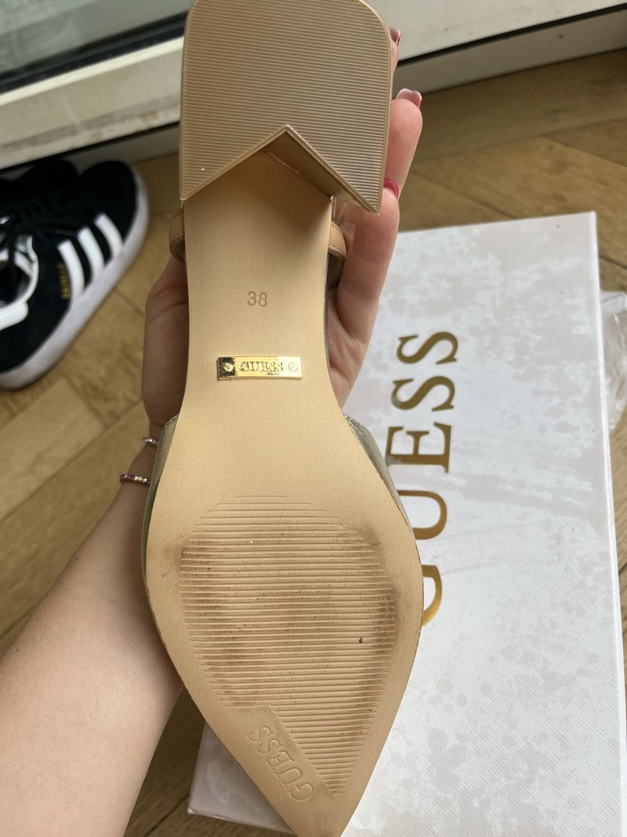Chaussures femmes: New Gold Guess Pumps – Neuf (Voir description) à Zürich par wen_v6fz 5