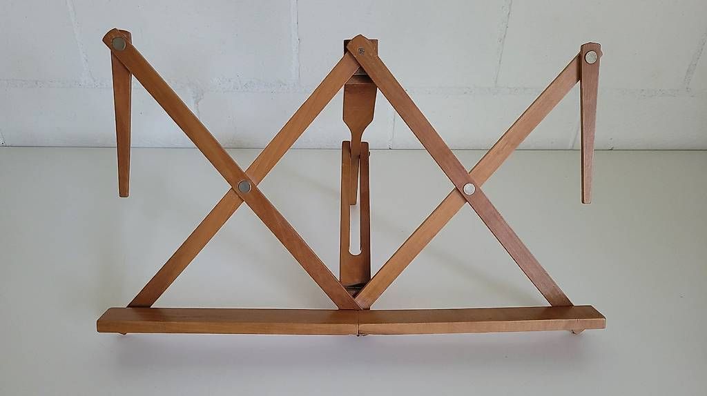 Supports pour instruments & partitions: Notenständer aus Holz Vintage – D'occasion à Zofingen par Loop_ReSale