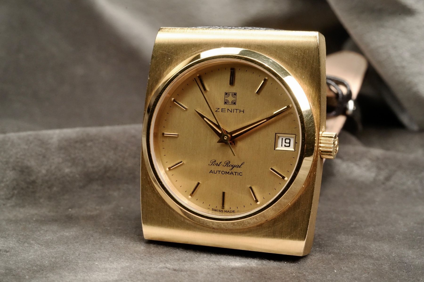 Zenith Uhren: Zenith - Port Royal Automatic Ref. 20.0010.490/495 NOS Watch – Gebraucht aus Morcote von chronoservice 3
