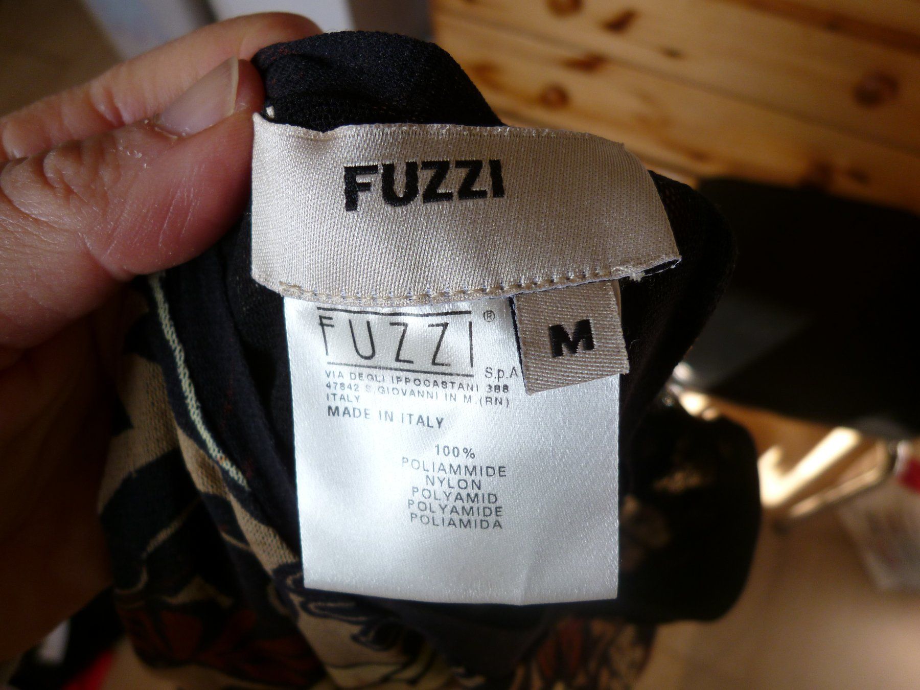Blusen: FUZZI Oberteil Shirt BLUSE italy  S/XS – Gebraucht aus Dättlikon von Mamakuga 3