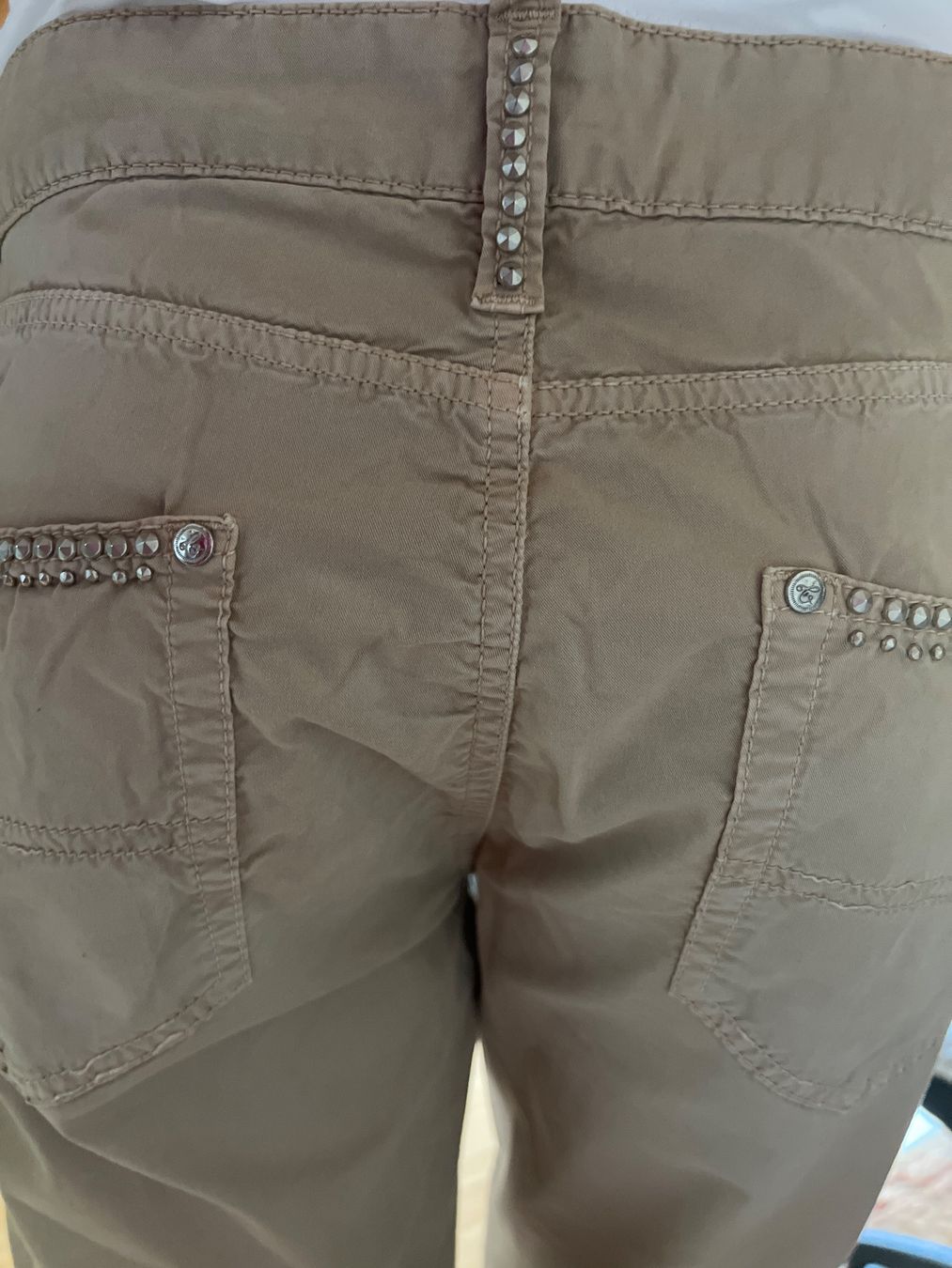 Cambio Pantaloni: Cambio Gr. 38-tolle Applikationen – Usato da Bonaduz venduto da Malves10 2