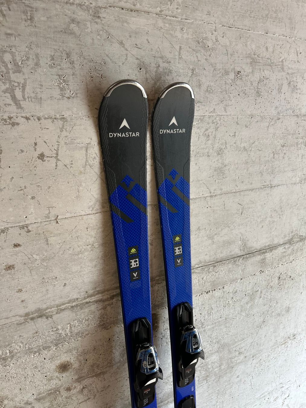 Dynastar Skis: Dynastar Ski 155CM – D'occasion à Emmenbrücke par karkarkar 1