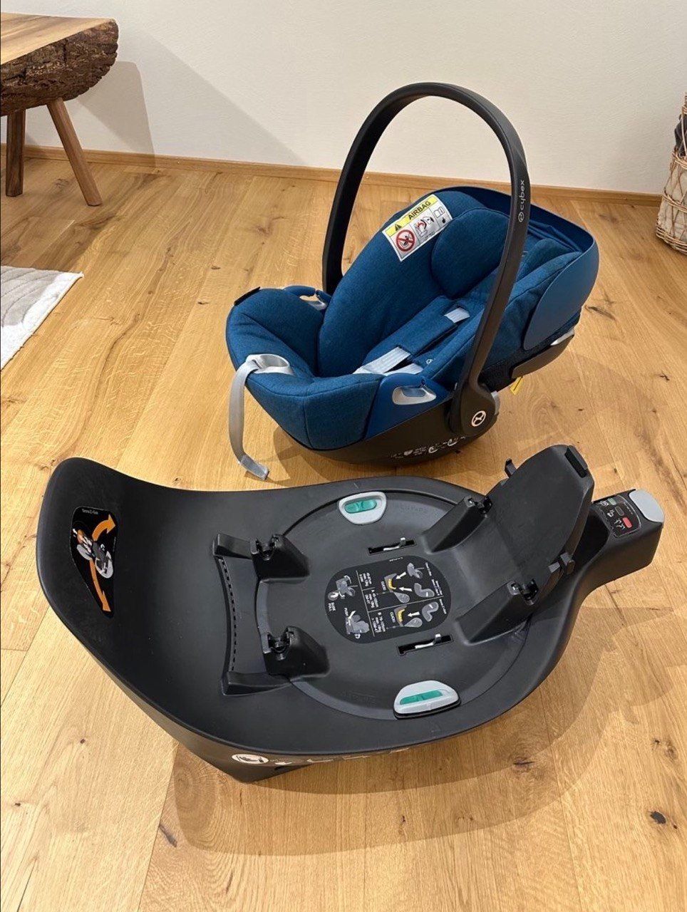 Cybex Seggiolini per auto: CYBEX Cloud Z Plus i-Size mit Isofix Station – Usato da Baar venduto da 4ernova_larisa 3