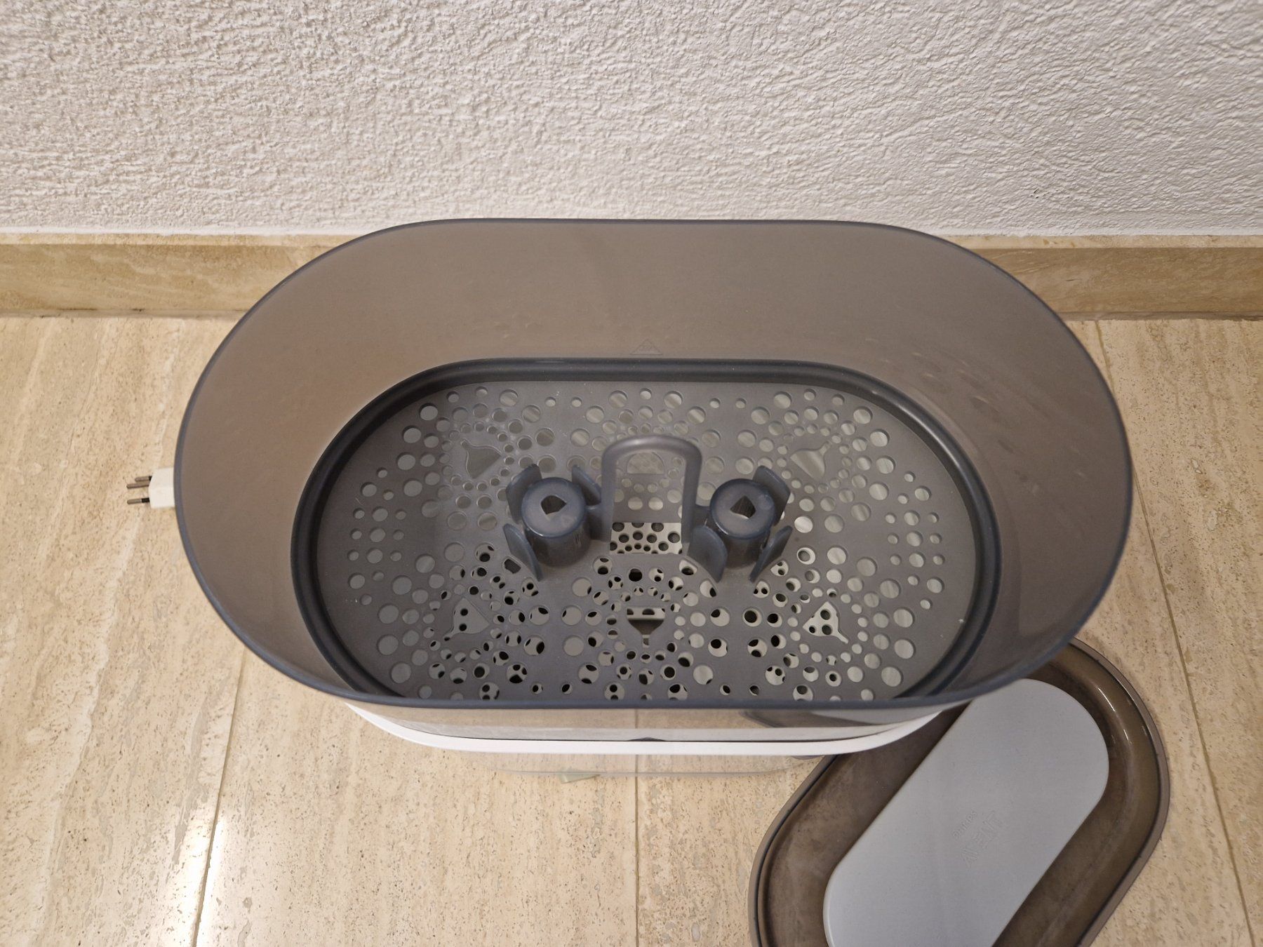 Avent Repas pour bébés: Schoppen-/ Flaschensterilisator – D'occasion à Ueberstorf par Schnegge01 1