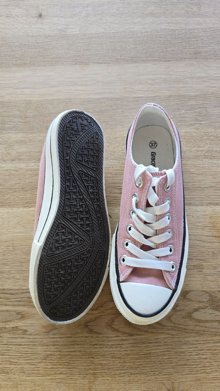 Scarpe da donna: Damen Halbschuhe Grösse 37 – Usato da Buchberg venduto da MaddieF 1