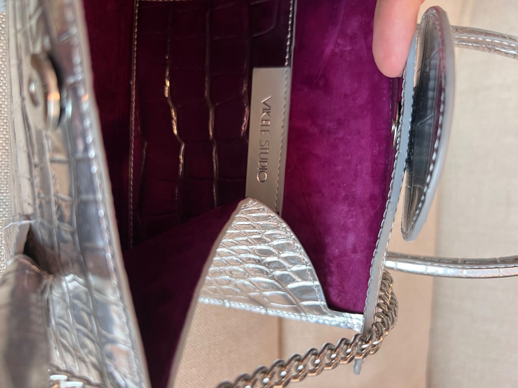 Borse da donna: Silver Croco Mini Bag by Vikele Studio – Nuovo e nell'imballaggio originale da Goldau venduto da Kseniya123 2