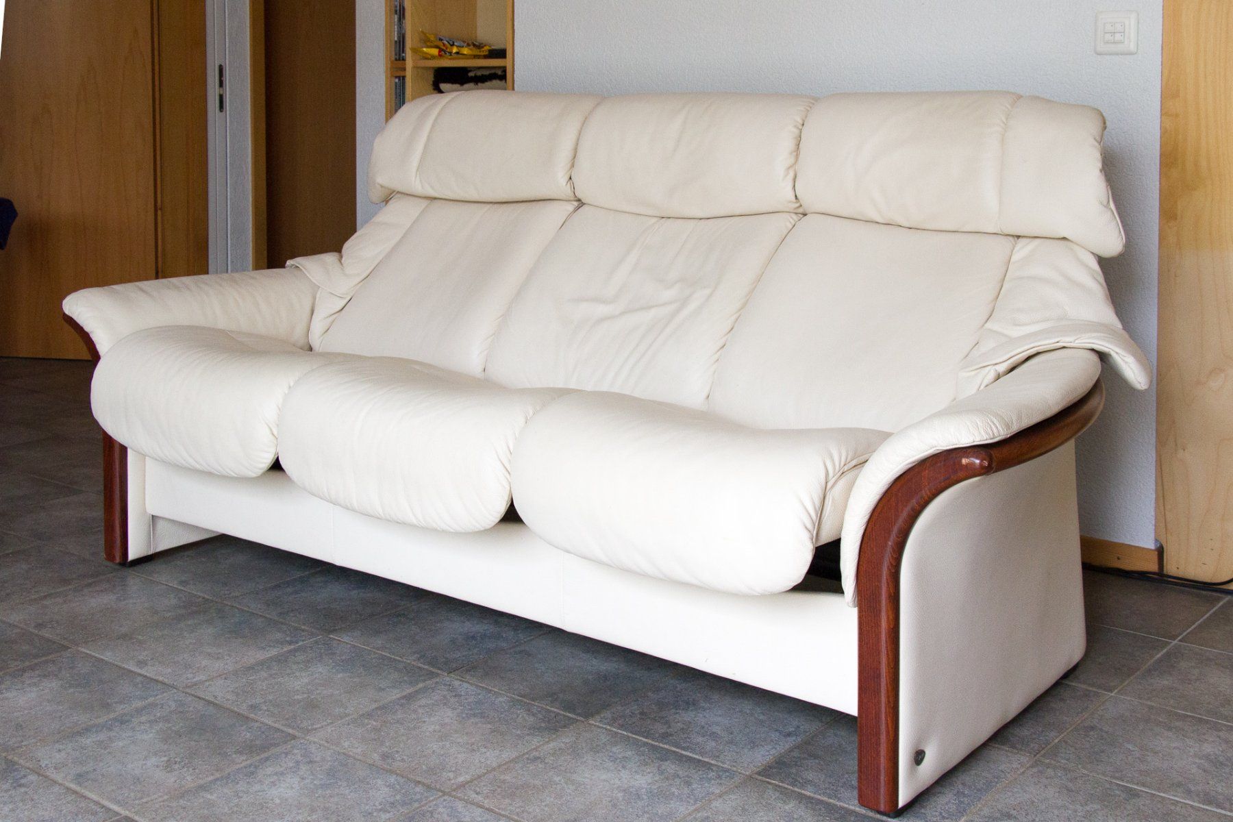 Stressless Divani: Stressless Ledersofa cremeweiss – Usato da Heitenried venduto da LoCoast23 1