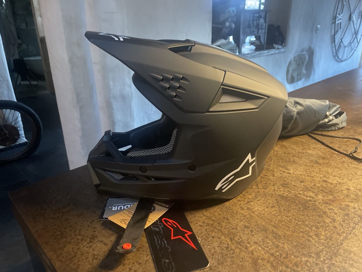 Alpinestars Caschi & visiere: Alpinestars Helm Gr. YL 52-53 cm – Nuovo e nell'imballaggio originale da Oey venduto da Noahlito22