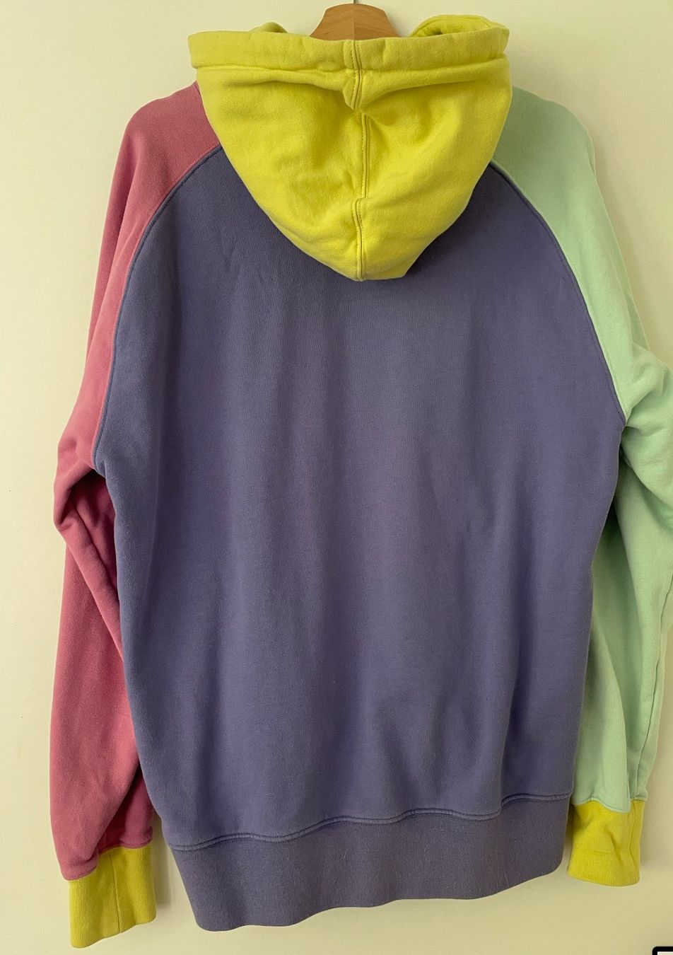 Pullover & Sweatshirts: Teddy Fresh Hoodie – Gebraucht aus Bottmingen von Stoffelele 1