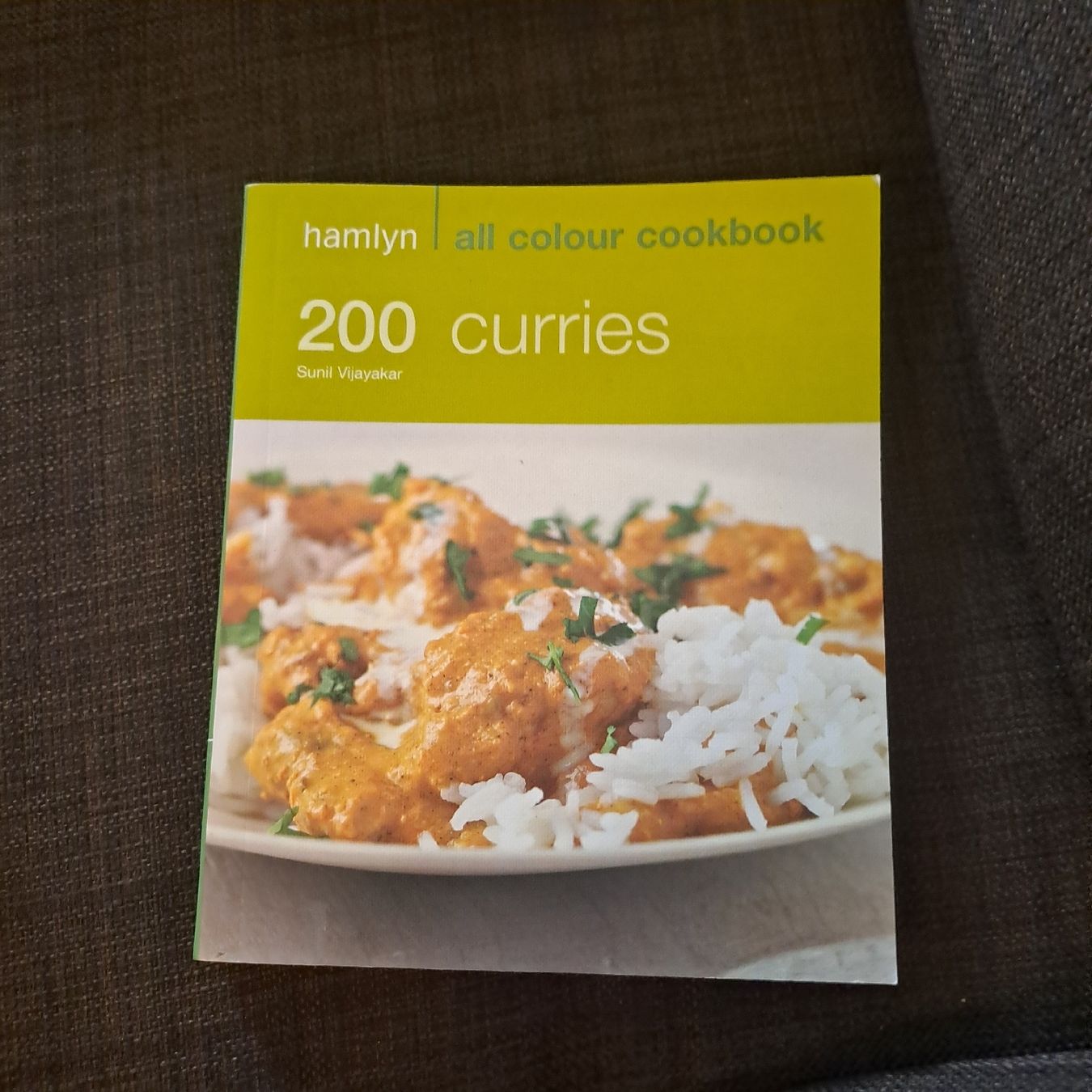 Libri: 200 Curries – Usato da Oberengstringen venduto da ger_v5h5