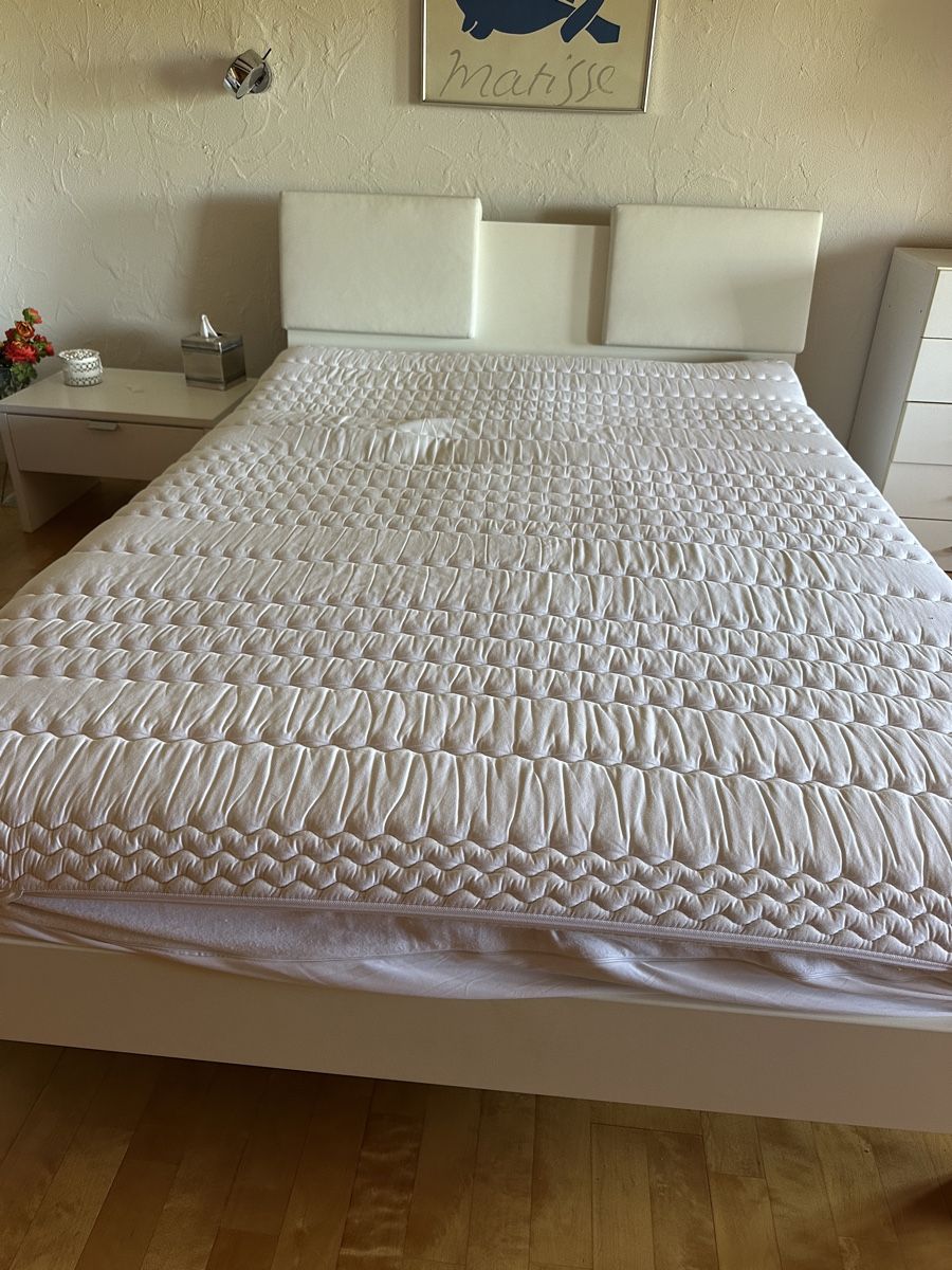 Pfister Lits: Schönes weisses Bett  – D'occasion à Hinwil par Lulalu01