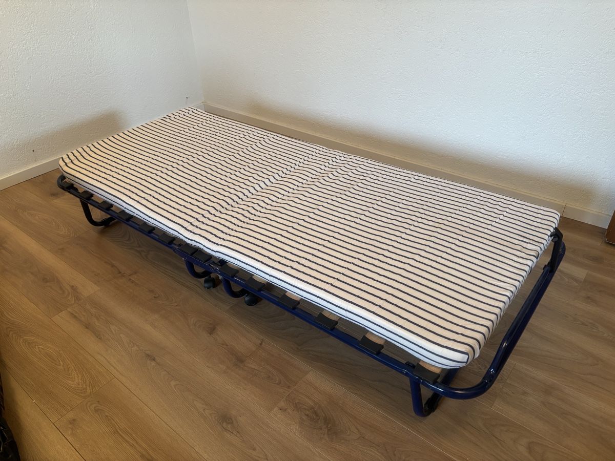 Betten: Bett für Gäste oder Camping IKEA – Gebraucht aus wenslingen von kulturseller