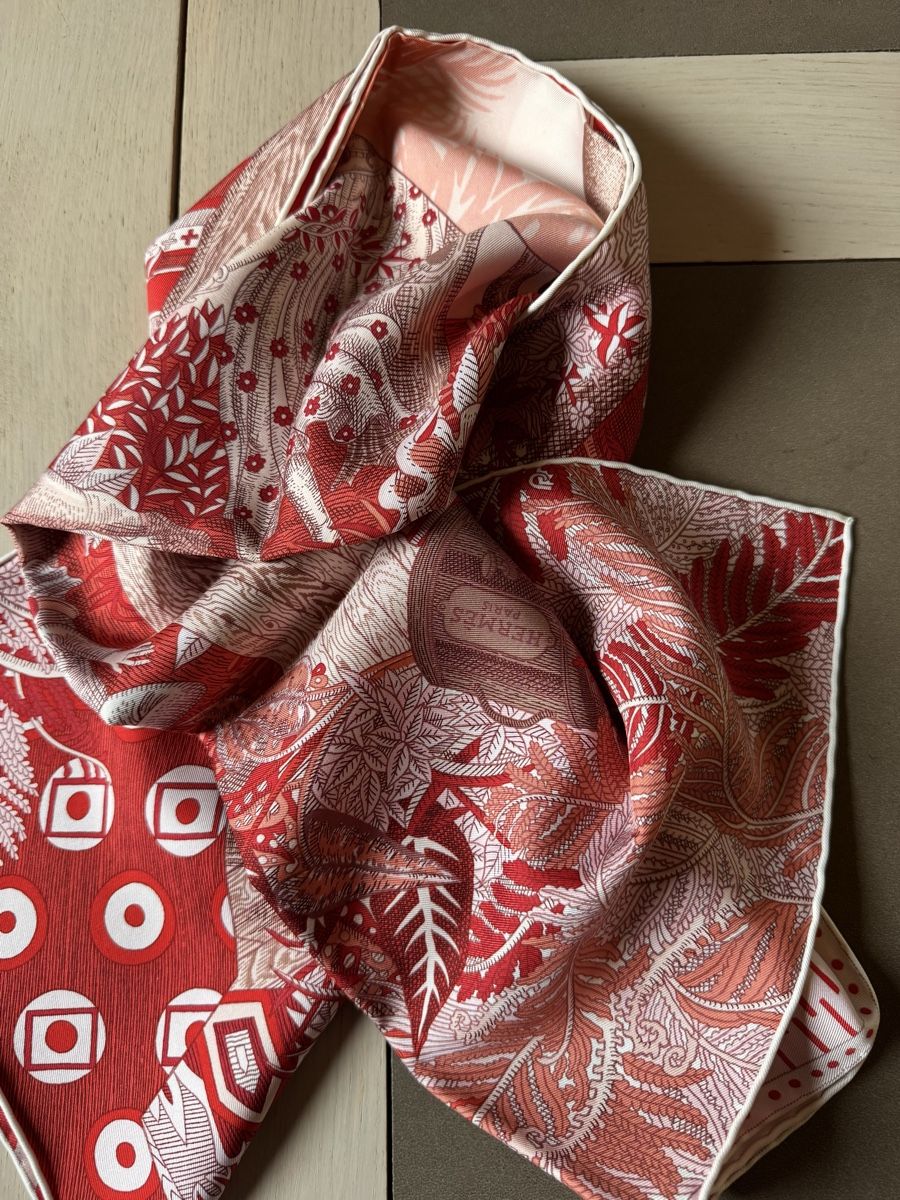 Hermès Foulards, Tücher & Schals: Hermès carré Acte 3 Scène 1 La Clairière – Neu (gemäss Beschreibung) aus Genève von HappyLifestyle 7
