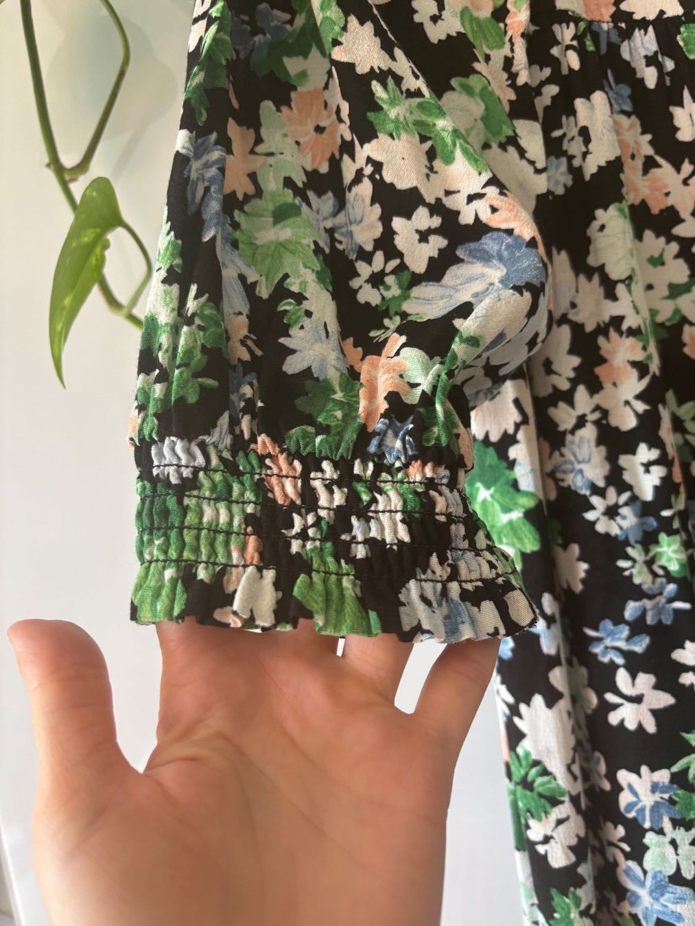 Robes: Maxidress mit Blumenprint – D'occasion à Zürich par missmodernage 3