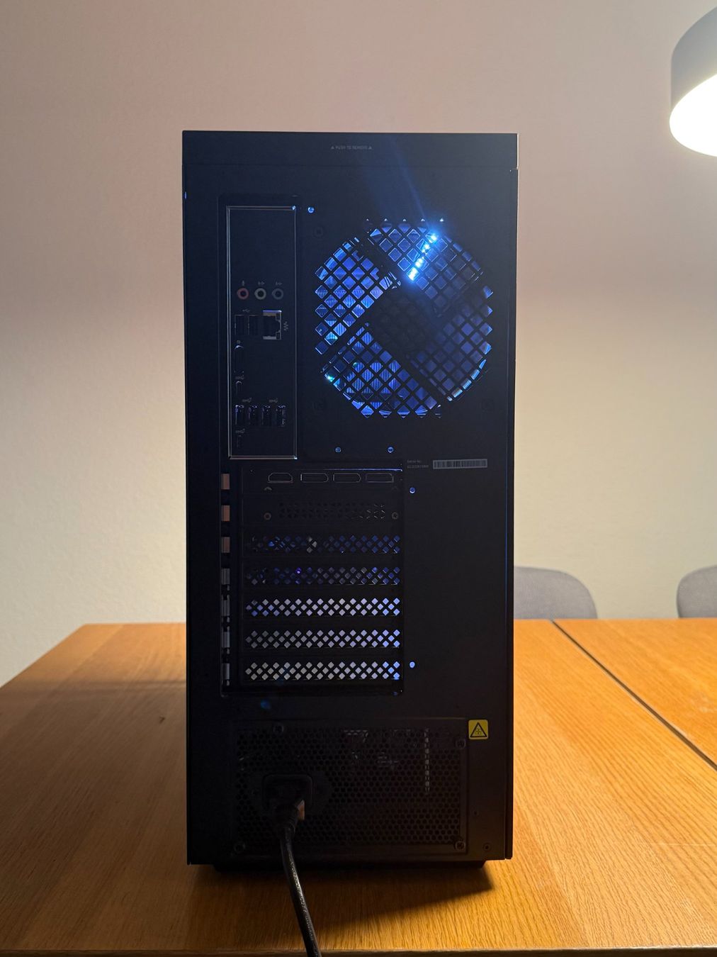 Hewlett Packard PCs: Gaming PC - HP OMEN 40L Desktop – Gebraucht aus Ostermundigen von Anas22 6