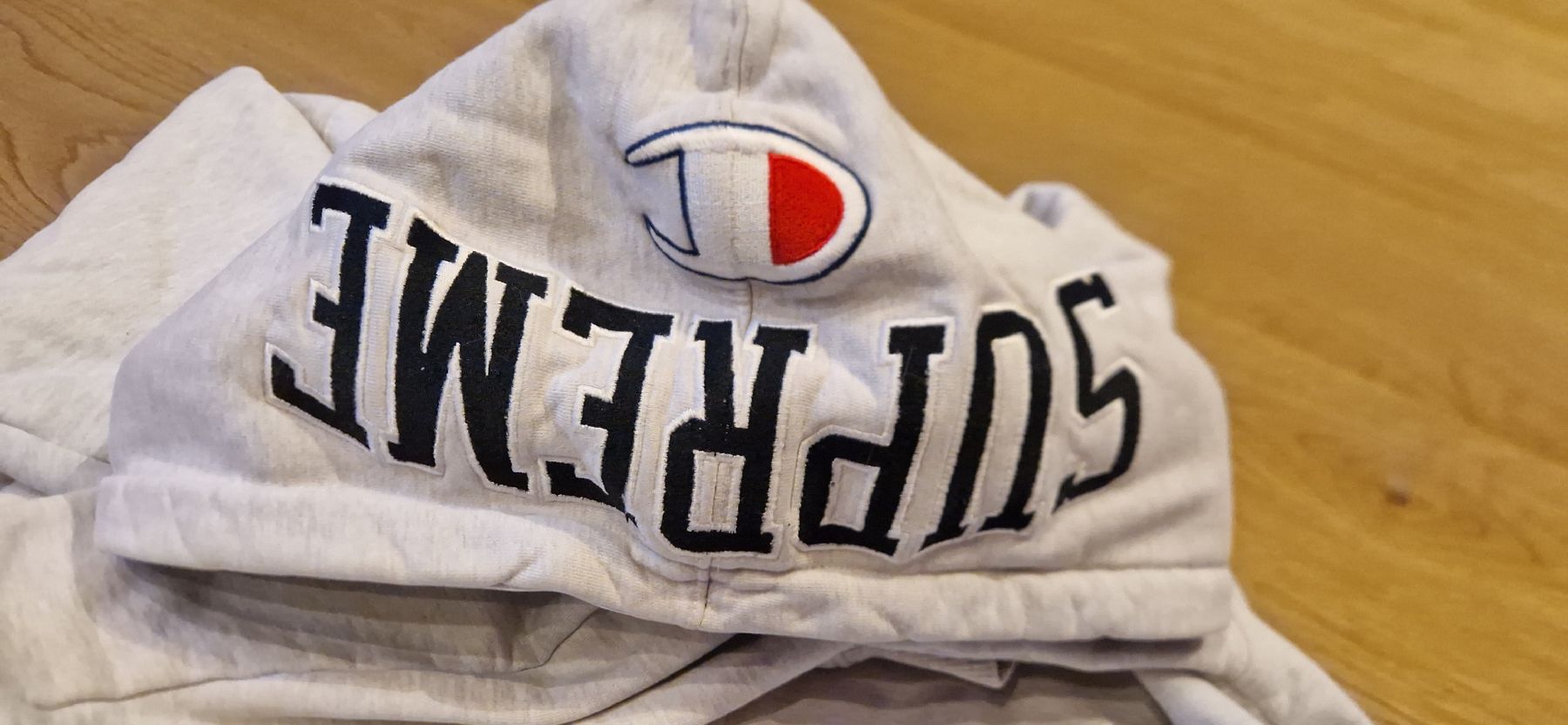 Supreme Giacche: Supreme x Champion Kapuzenpullover  – Usato da Hochfelden venduto da Ni9999 3