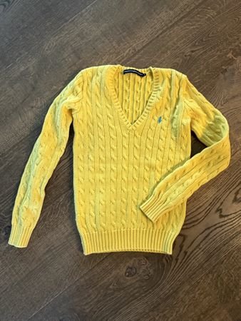 Ralph Lauren Yellow V-Neck Size S ☀️