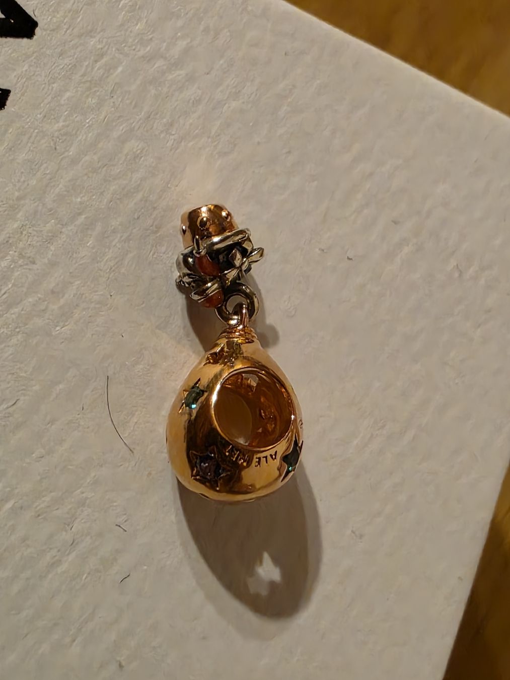 Pandora Anhänger: Pandora Nikolaus Charm – Neu und originalverpackt aus Zernez von mol_hd6r 6