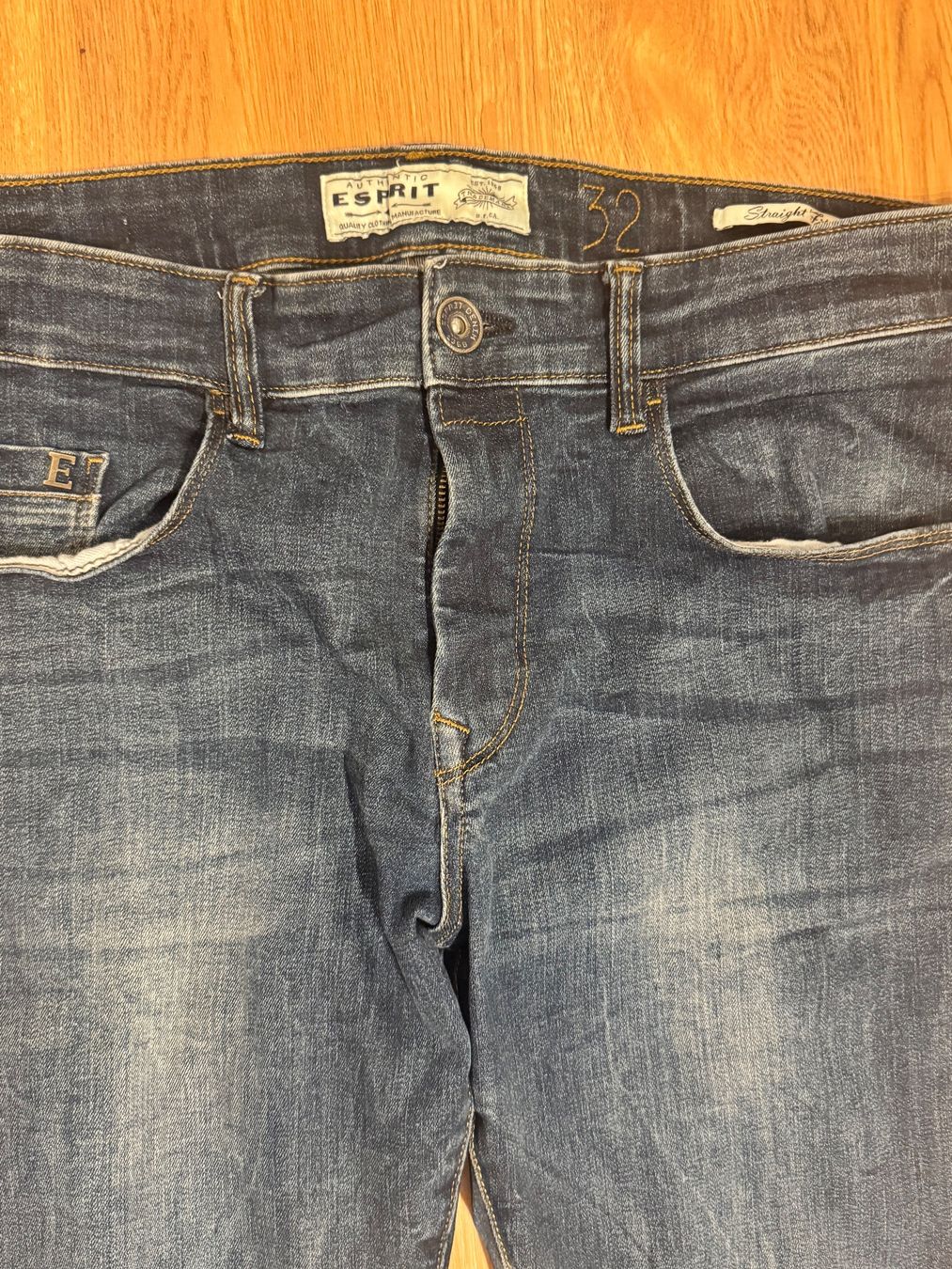 Esprit Jeans: Jeans Esprit, Gr. 32, Straight Fit – Gebraucht aus Allschwil von Magoobasel 3