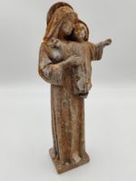 Verwitterte Skulptur Figur Maria mit Kind h = 26 cm