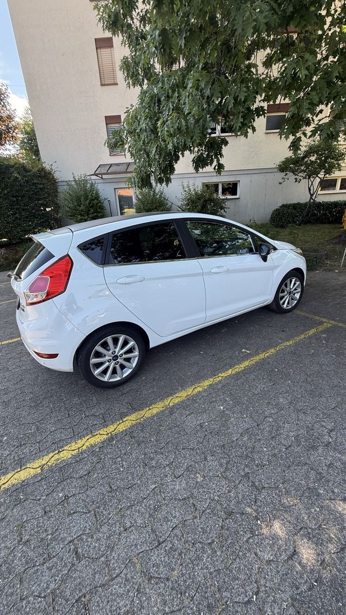 Ford Autos: Ford Fiesta  – D'occasion à Schmerikon par cou_2fph 3