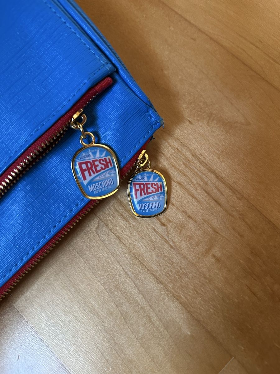 Moschino Custodie per cosmetici: Moschino Kosmetik Tasche Necessaire – Nuovo (secondo la descrizione) da Luzern venduto da ariazalea 1