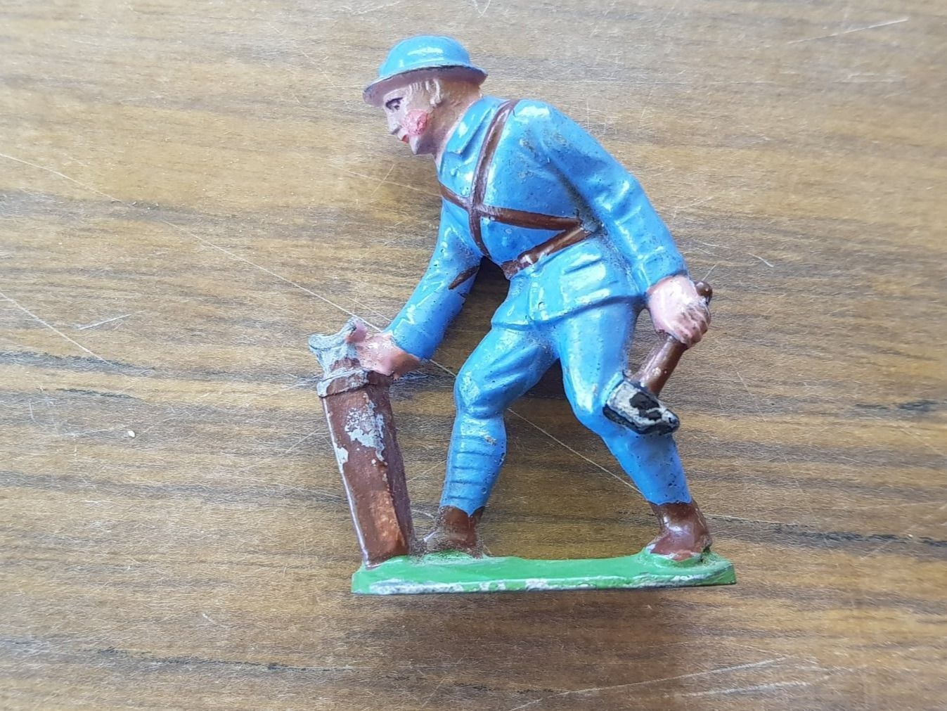 Figuren: Zinnfigur antik - Soldat Nr.1 – Gebraucht aus Mörschwil von antiksalon 3