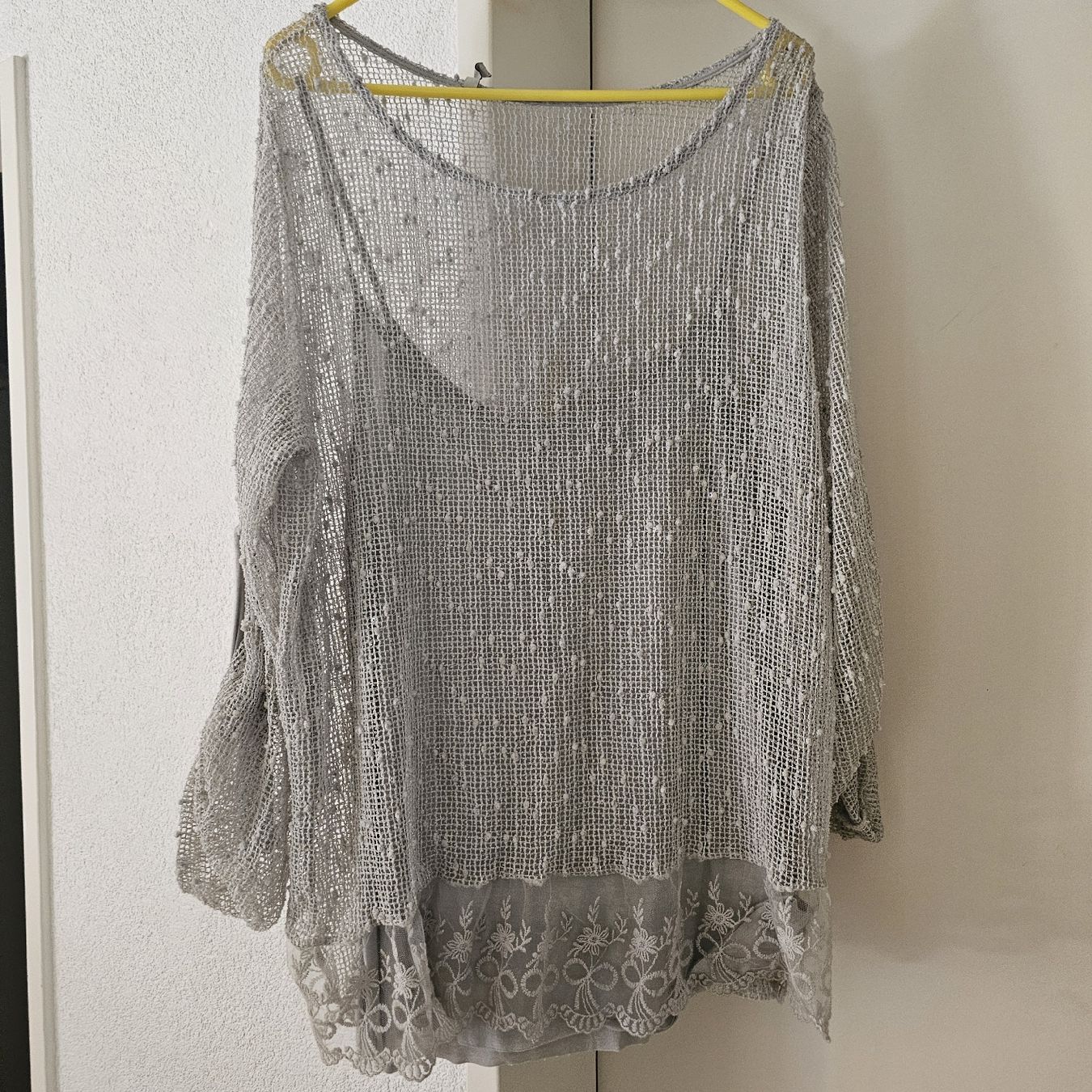 Blusen: Damen Pullover mit Top grau Spitze Strick gr 46 – Neu (gemäss Beschreibung) aus wolfhalden von 46464646