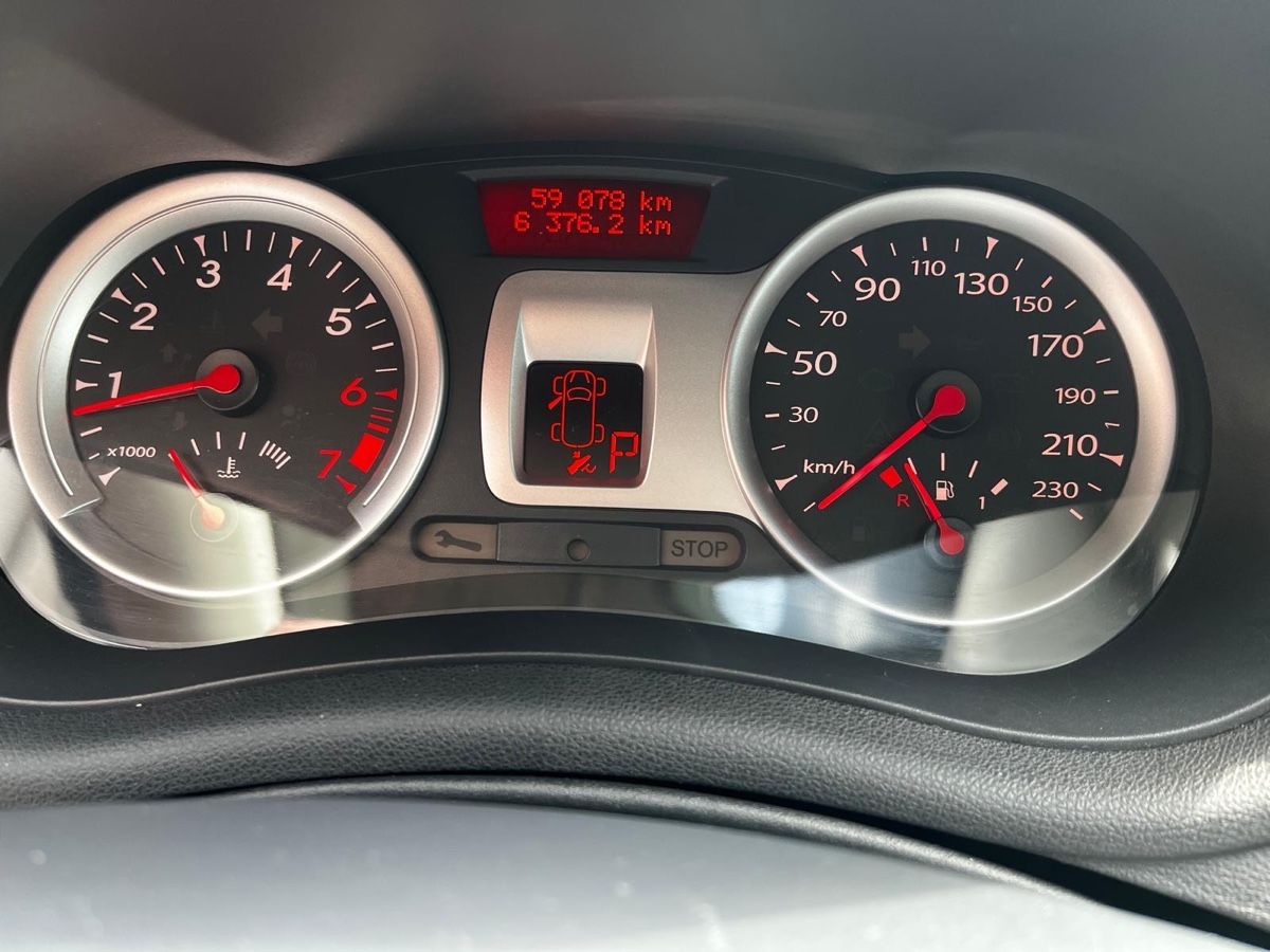 Renault Autos: Renault Clio 1.2  Weiss – Gebraucht aus Warth von sandy445 9