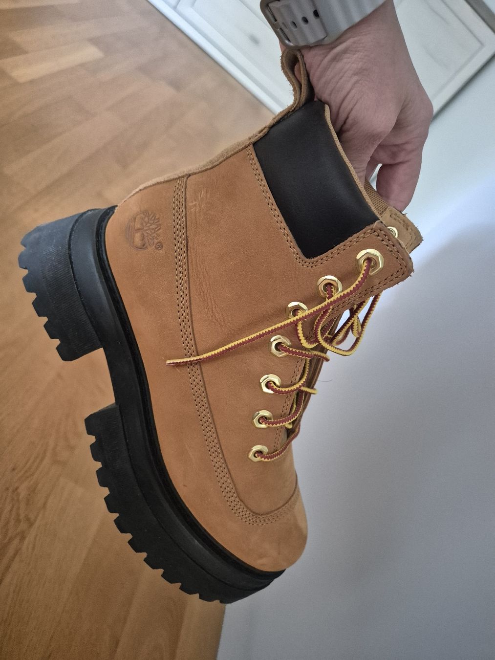 Timberland Scarpe da donna: Timberland Damen Stiefel braun – Nuovo (secondo la descrizione) da Zürich venduto da mit_jz2x 1