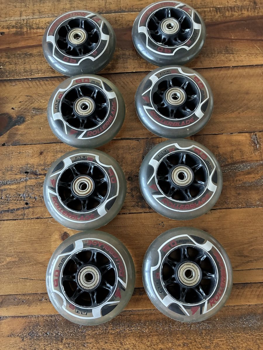 Altri accessori: Inline Skates Räder Rollerblade 90mm 8 Stück neu – Nuovo e nell'imballaggio originale da Zürich venduto da Msirco