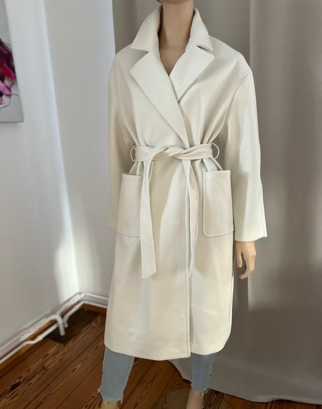 Pull&Bear Cappotti: Pull & Bear  Mantel  Weiss Gr. M neu – Nuovo (secondo la descrizione) da Zürich venduto da ost_5sdl