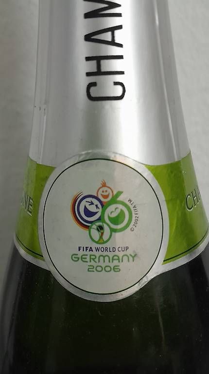 Vino: FIFA World Cup 2006 Champagne – Nuovo e nell'imballaggio originale da Schwerzenbach venduto da Aura888 3
