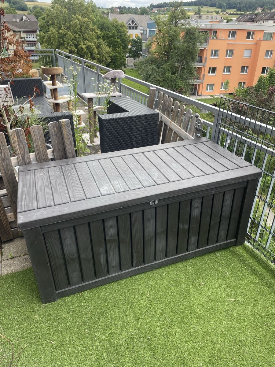 Keter Box contenitori: Keter Gartenbox Rockwood 570L – Usato da Bülach venduto da dar_5xys