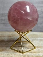 Madagaskar Rosenquarz 64mm 362g