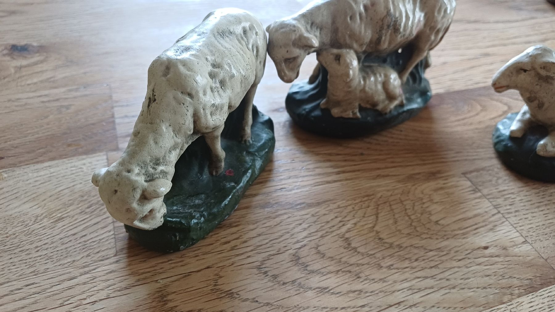 Figuren: Krippenfiguren Antike Schafe ä – Gebraucht aus Flawil von Naphtali 1