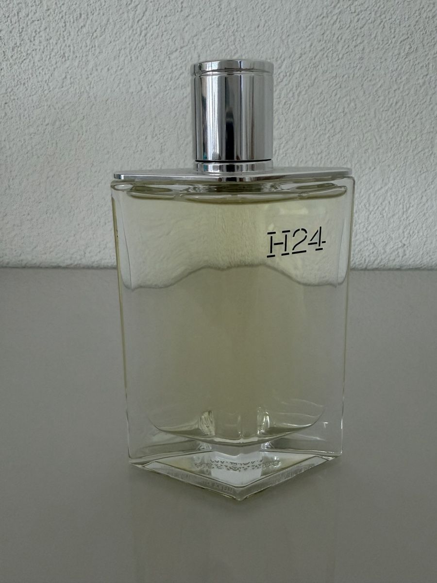 Hermès Profumi & Eau de Toilette: Hermès H24 Eau de Parfum – Nuovo (secondo la descrizione) da Zollikofen venduto da Coldrain86