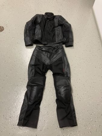 REV'IT Textil-/Lederkombi mit Gilet und Regenjacke/-hose