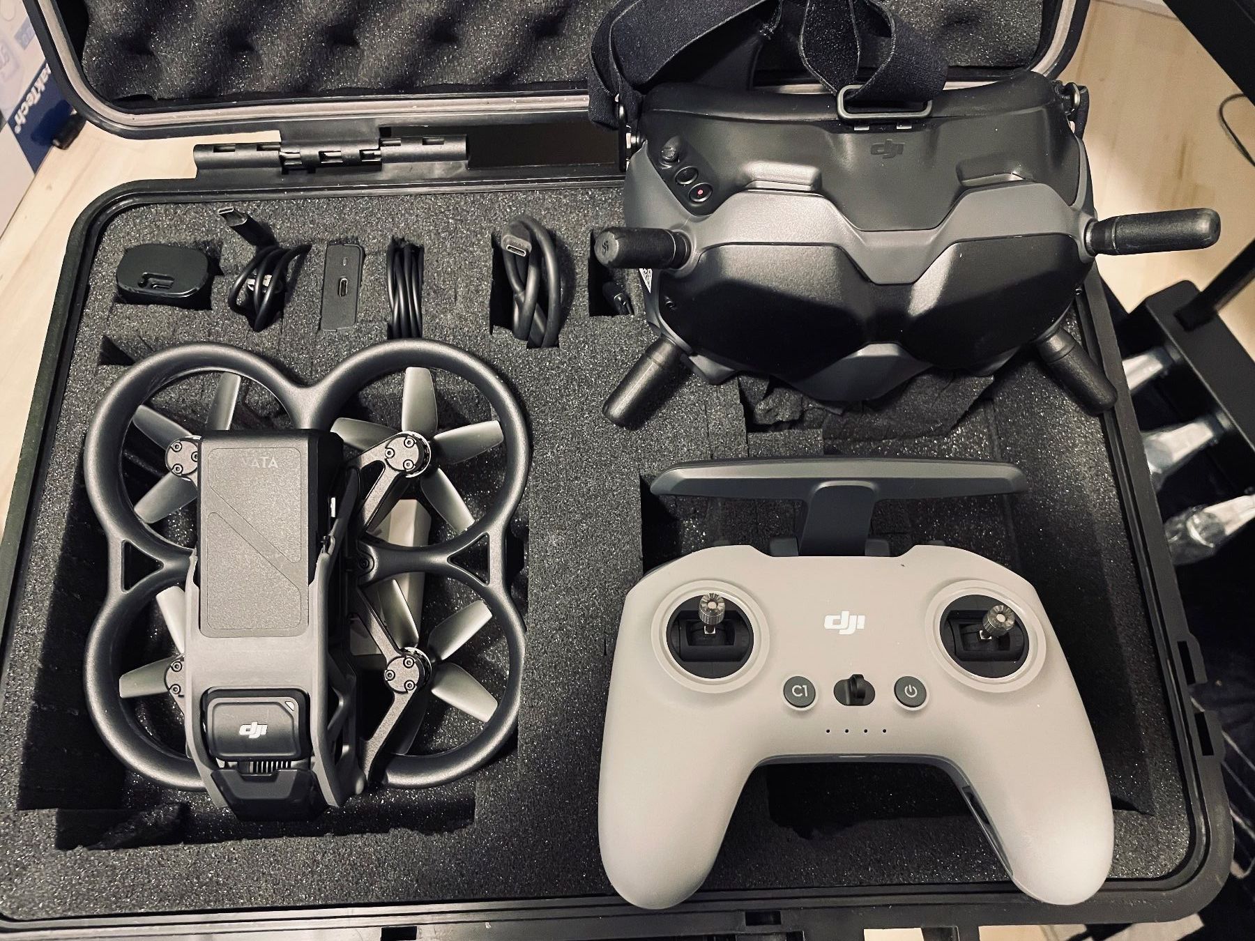 Drone DJI AVATA 1 mit DJI FPV Remote Controler 2 (Gebraucht) in ...