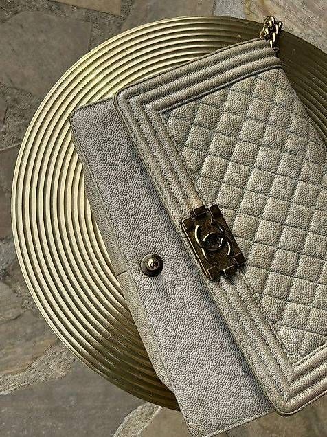 Borse da donna: CHANEL - BOY BAG – Usato da Wetzikon ZH venduto da GOOD-WATER 2