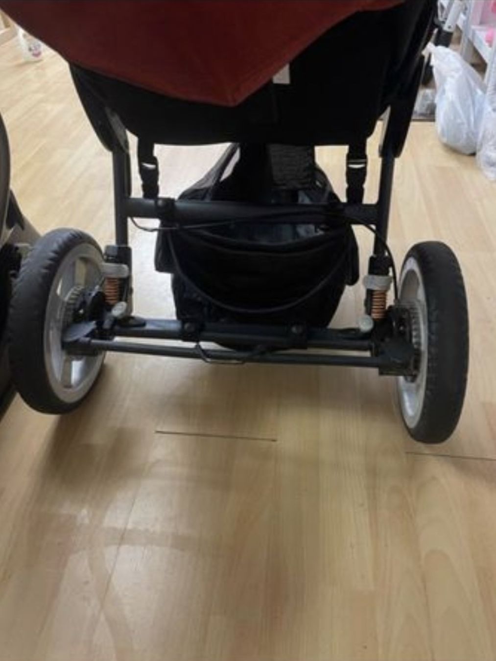Chicco Kinderwagen: Chicco trawel kinderwagen  – Gebraucht aus Volketswil von sza_d88n 2