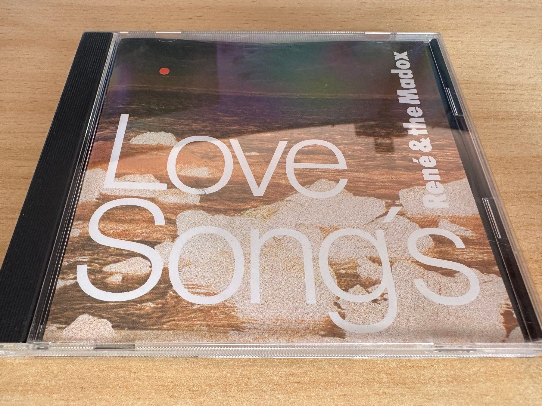 CDs: René & the Madox - Love songs – Gebraucht aus Rikon im Tösstal von Alpenmutz