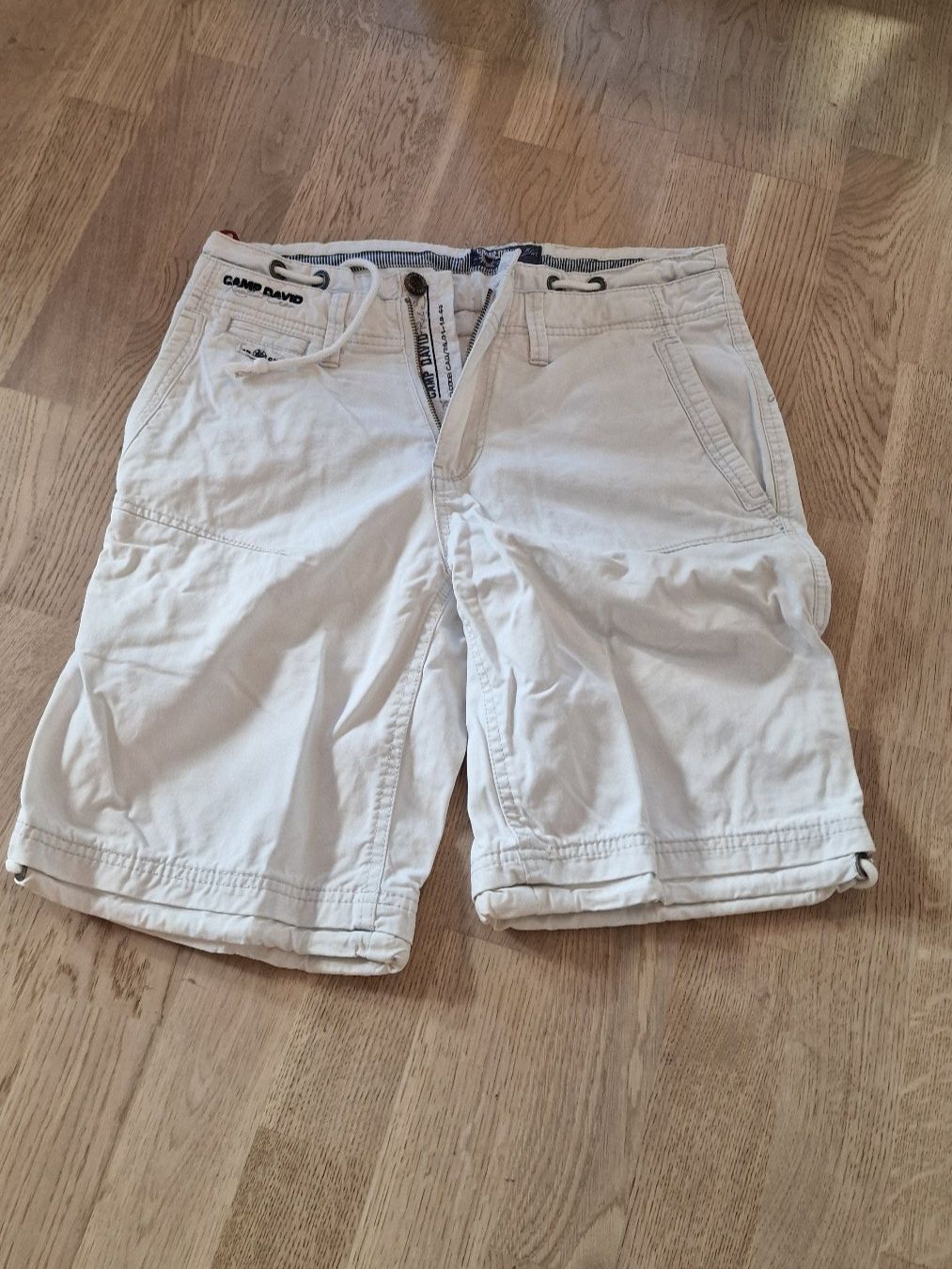 Camp David Pantaloni: Camp David - Hose kurz – Usato da Horw venduto da Aquim