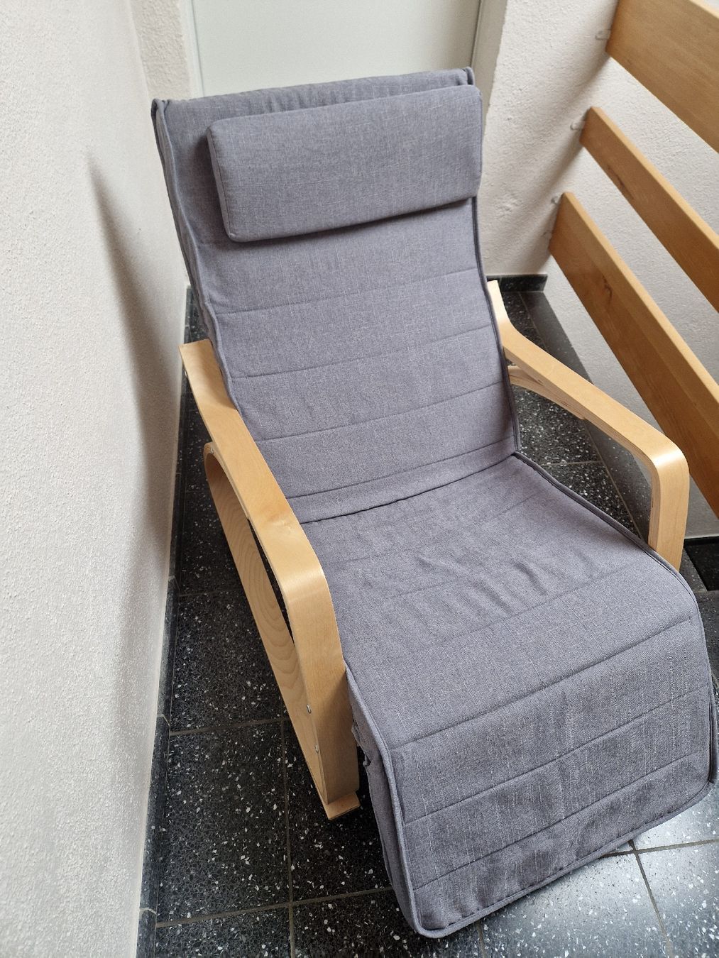 Ikea Fauteuils: Ikea Schaukelstuhl grau – D'occasion à Meiringen par child.of.god 1