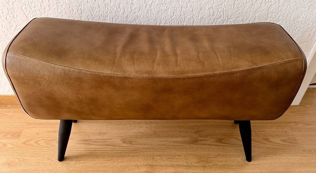 Bancs: Bank aus braunem Büffelleder und schwarzem Metall – D'occasion à Kilchberg ZH par yoa_7ndh 1
