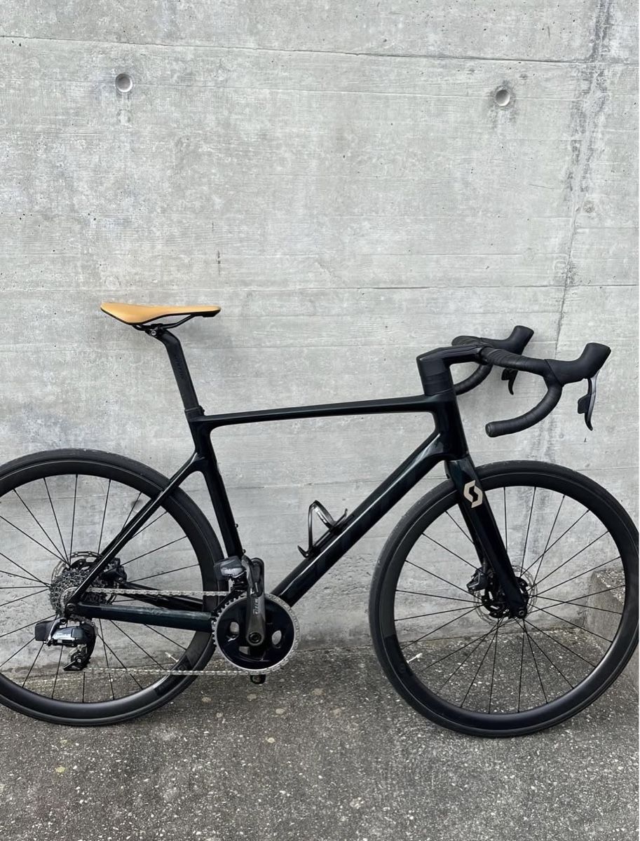 Scott Vélos: Vélo Scott addict RC 20 – D'occasion à Lausanne par men_zbh2