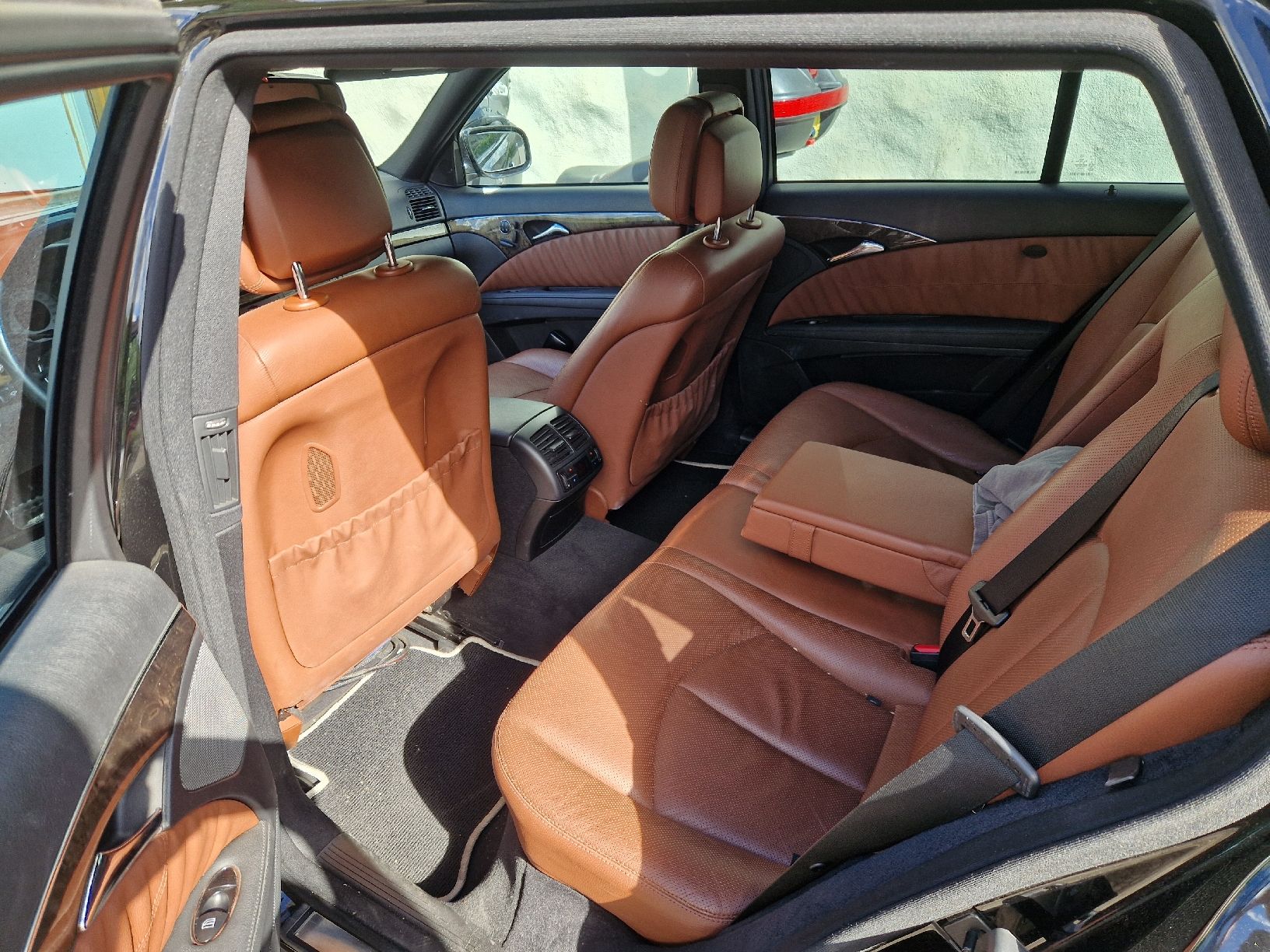 Mercedes-Benz Automobili: Benz w211 320 CDi V6  – Usato da Altstätten SG venduto da Kaarbruecken 1