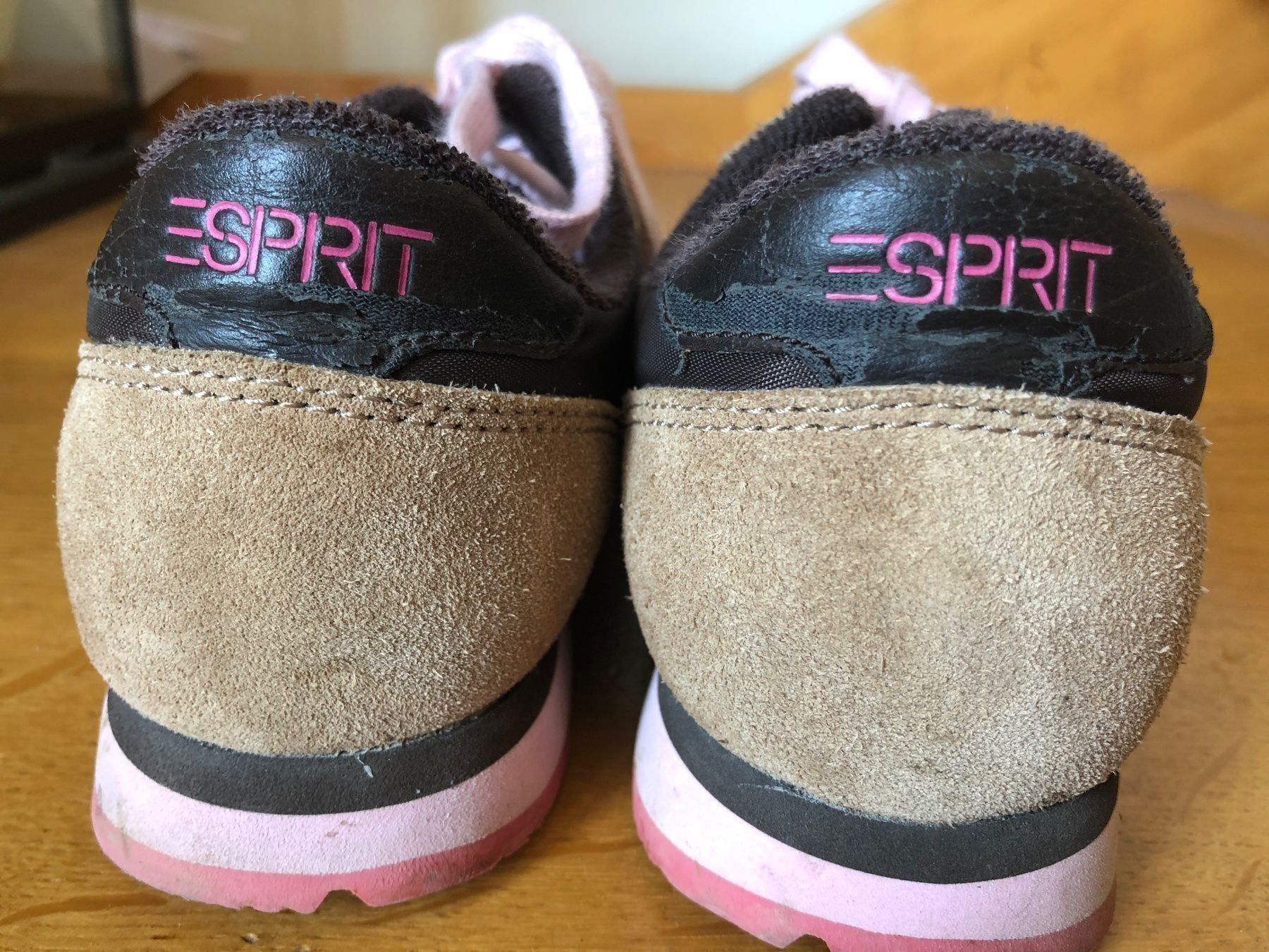 Esprit Scarpe da donna: ESPRIT Sneakers Gr. 38 – Usato da Urdorf venduto da Resumasa 3