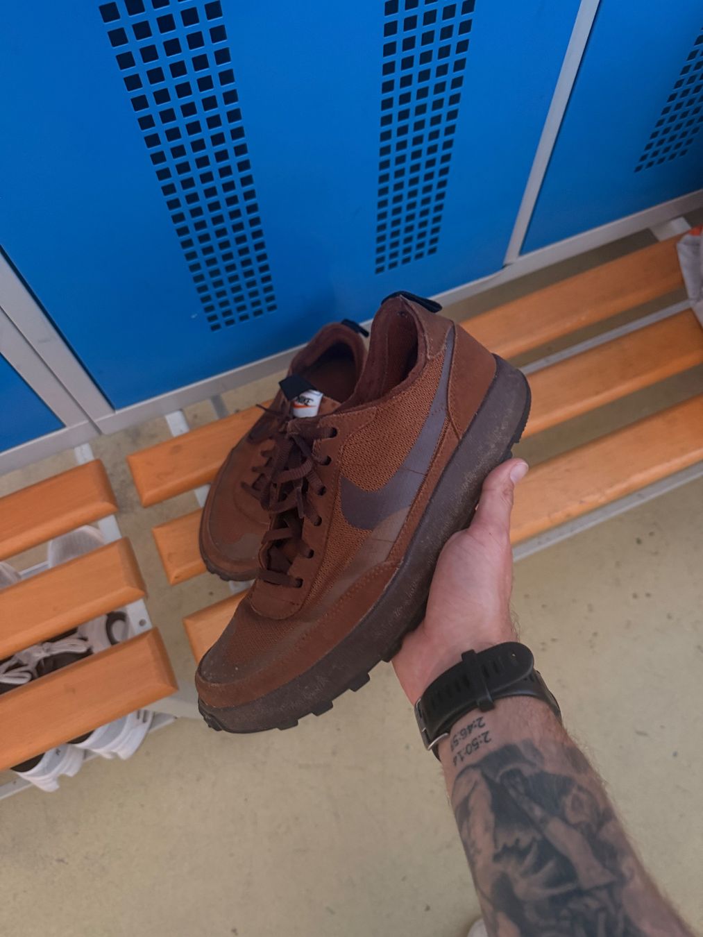 Nike Herrenschuhe: Nike x Tom Sachs General Purpose Sneaker 42.5 – Gebraucht aus St. Gallen von samuel9408 1